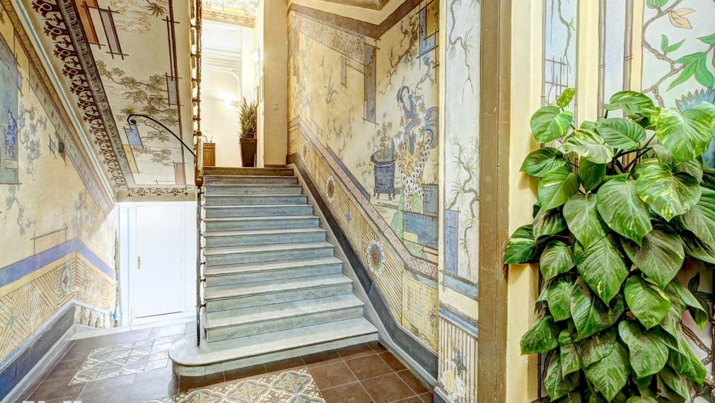 Neibrs | Na predaj výnimočný slnečný Loft s balkónom v srdci NICE pri mori, Quartier de Fleurs, NICE, Francúzsko