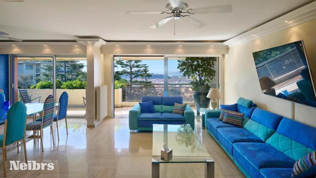 Neibrs | Na predaj krásny 5i byt , 164m2, 2x garáž, 2x kobka, bazén,prestížna lokalita 5min od mora, Nice, Francúzsko 