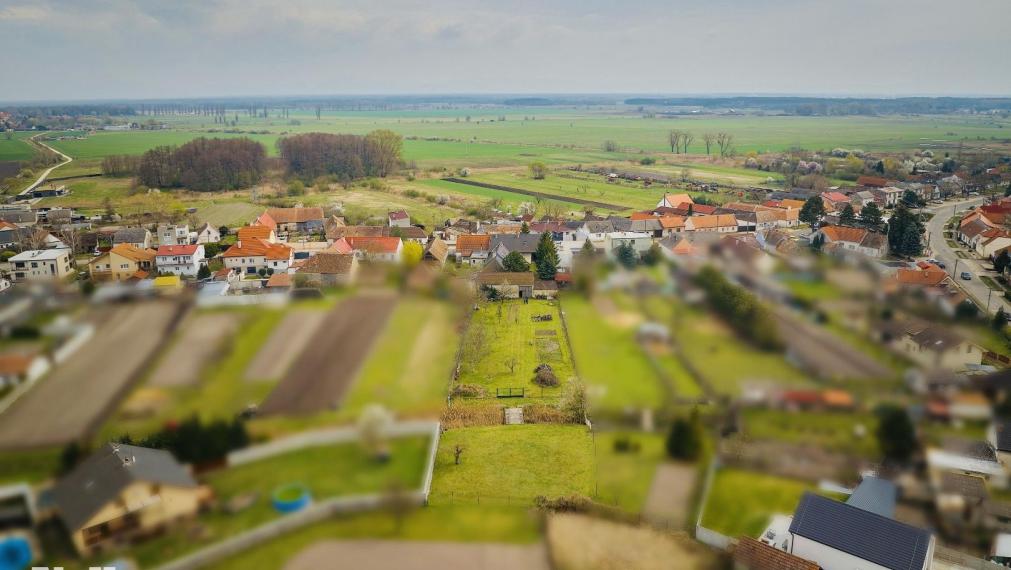 Neibrs | Na predaj 5izb RD s príslušenstvom, stodolou, kanalizácia, s veľkým pozemkom 2549 m2