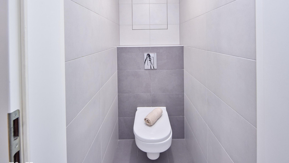 Neibrs | 3 izbový svetlý byt s balkónom (8m2) a parkovacím miestom