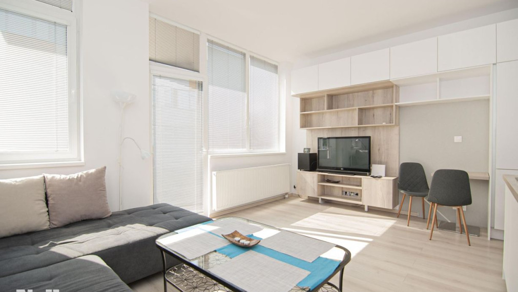 Neibrs | 1,5 izbový byt, klimatizácia, zariadený, parking, OMNIA Tomášikova, od 1.mája