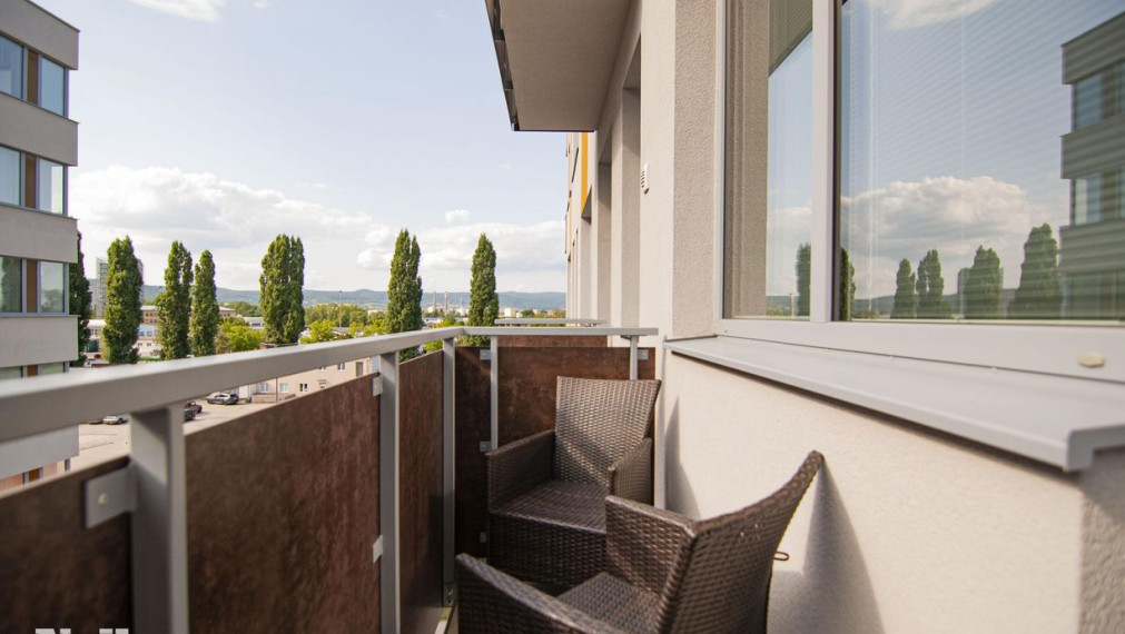 Neibrs | 1,5 izbový byt, klimatizácia, zariadený, parking, OMNIA Tomášikova, od 1.mája