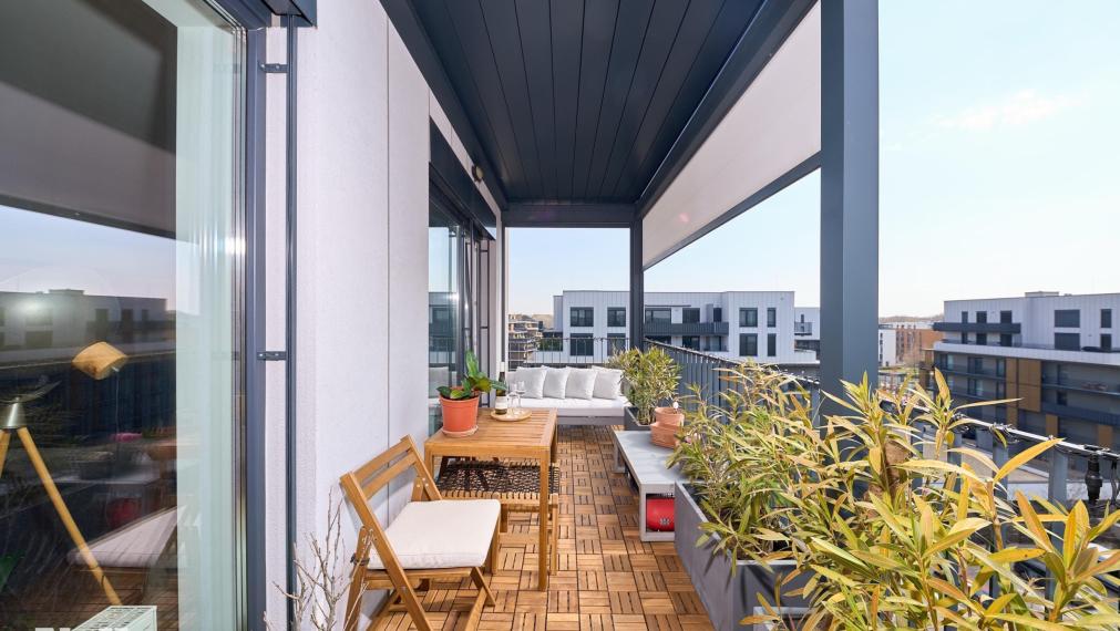 Neibrs |  4 - izbový priestranný byt na najvyššom poschodí v projekte Slnečnice – Viladomy.  