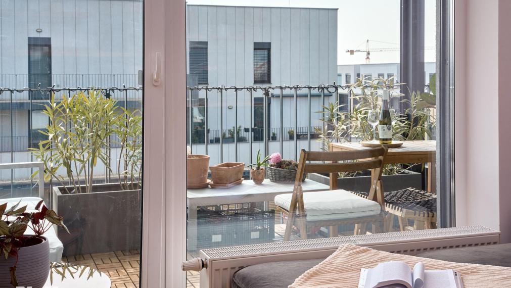 Neibrs |  4 - izbový priestranný byt na najvyššom poschodí v projekte Slnečnice – Viladomy.  