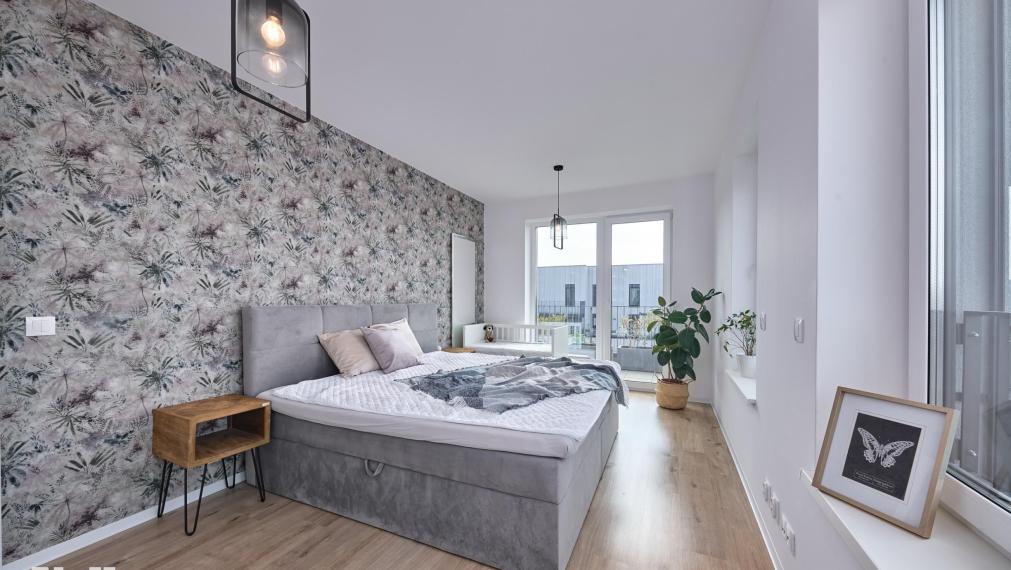 Neibrs |  4 - izbový priestranný byt na najvyššom poschodí v projekte Slnečnice – Viladomy.  