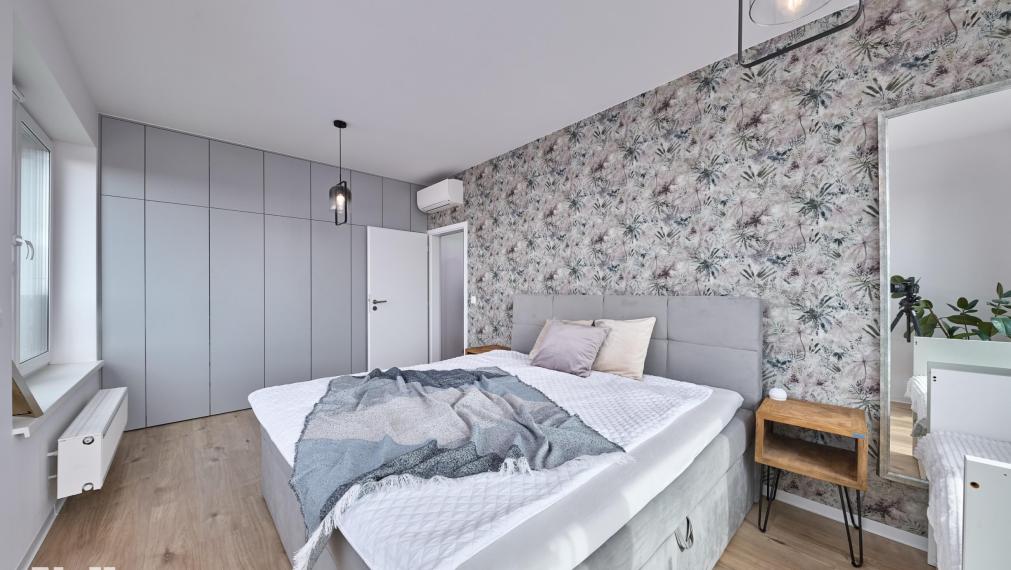 Neibrs |  4 - izbový priestranný byt na najvyššom poschodí v projekte Slnečnice – Viladomy.  