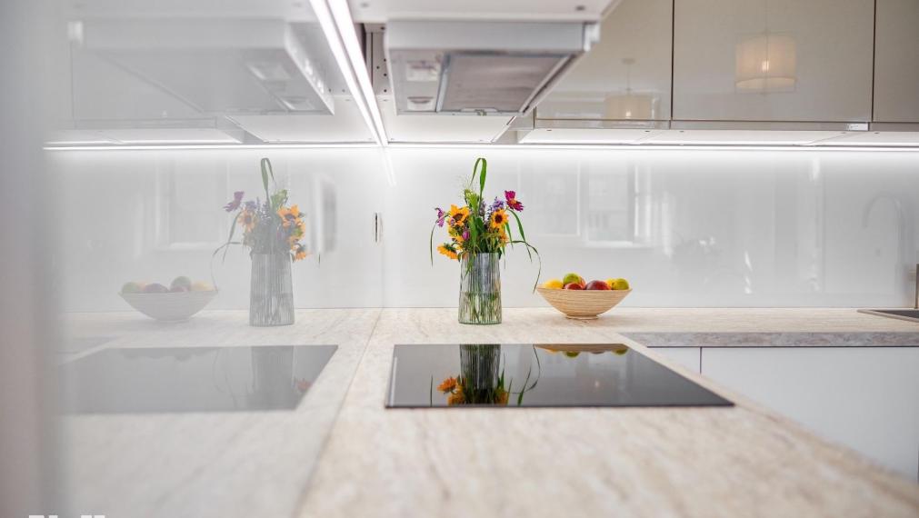 Neibrs | Prenájom 2 izb. bytu po kompletnej rekonštrukcii, balkón, výťah, kobka, Exnárova ul. Ružinov