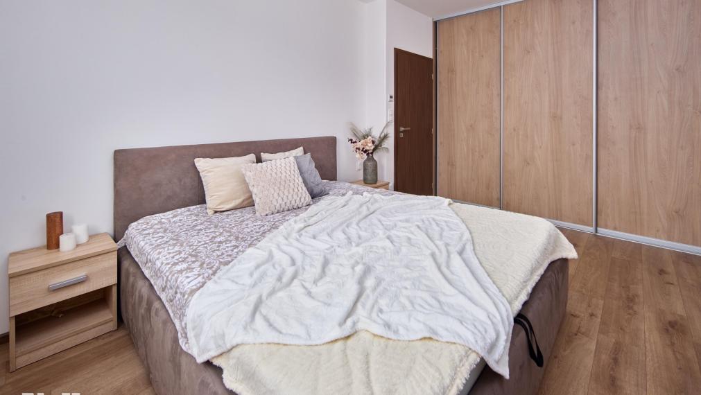 Neibrs | 4 -izbový byt v dome s terasou a 2 parkovacími miestami v Bernolákove