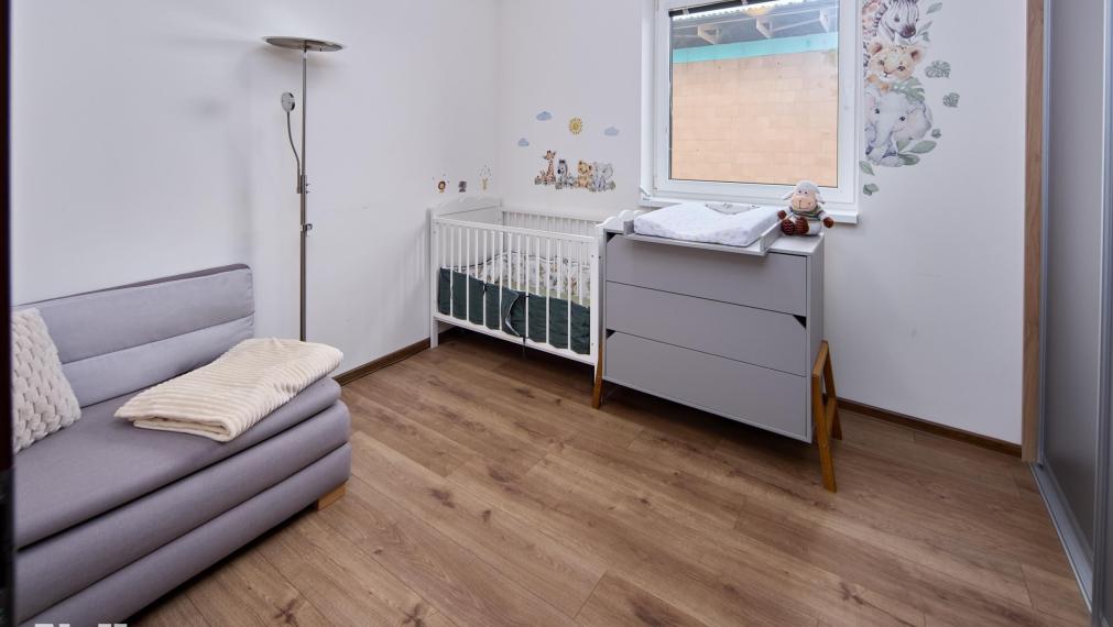 Neibrs | 4 -izbový byt v dome s terasou a 2 parkovacími miestami v Bernolákove