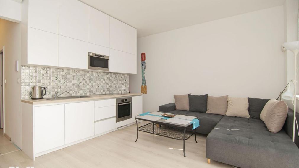 Neibrs | 1,5 izbový byt, klimatizácia, zariadený, parking, OMNIA Tomášikova