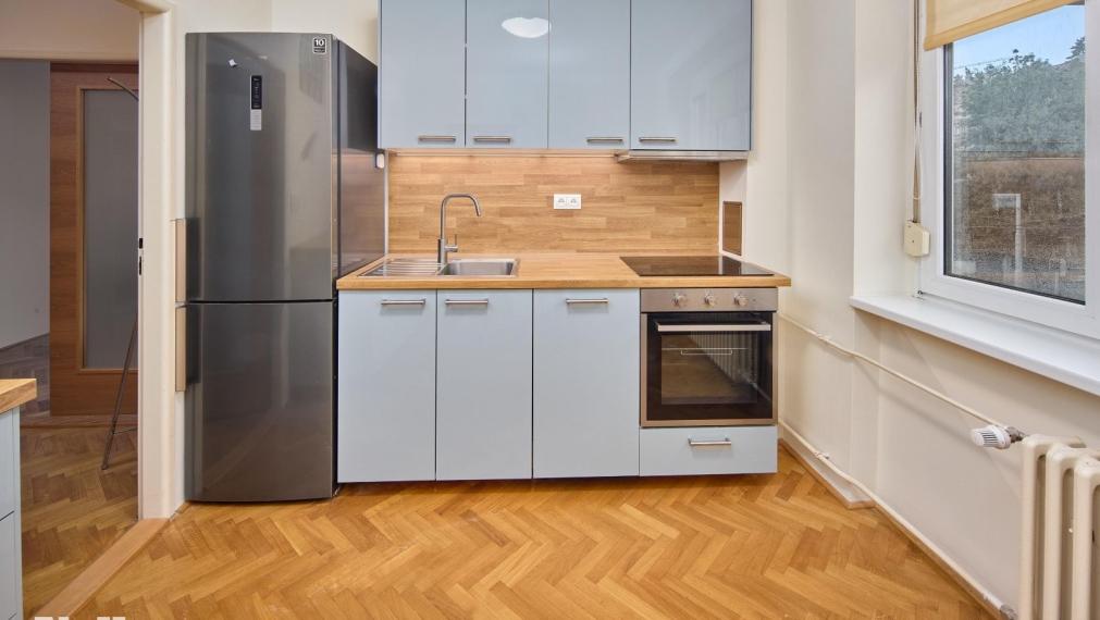 Neibrs | Na prenájom 2i zariadený byt s výťahom, 5m2 balkónom, špajzou, parkovaním, Palisády, Staré mesto Bratislava I