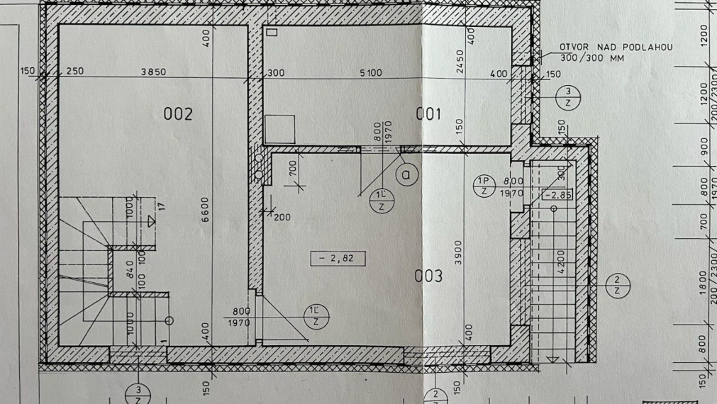 Neibrs | Na predaj 2 rodinné domy s garážou a samostatnou bytovou jednotkou, pozemok 1115 m2