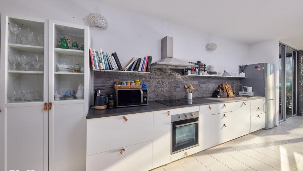 Neibrs | Exkluzívne na prenájom samostatná časť rodinného domu, 4i, vlastná záhrada, 2x parkovanie, Búdková,Bratislava I