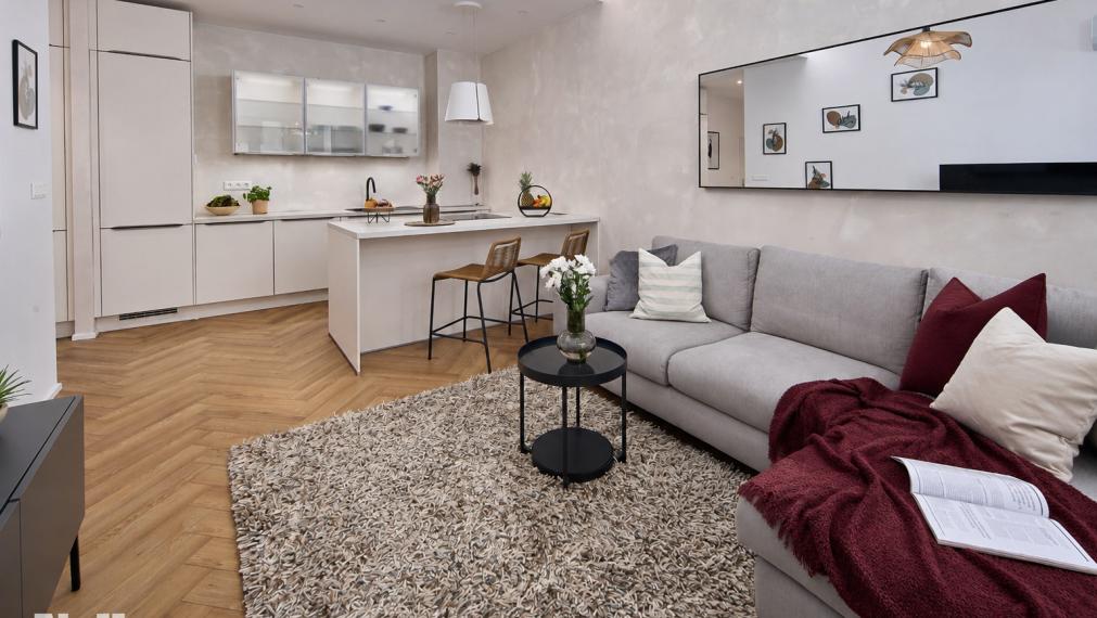Neibrs | Elegantný 2 izb. byt v centre mesta vedľa prezidentskej záhrady, klimatizácia, loggia