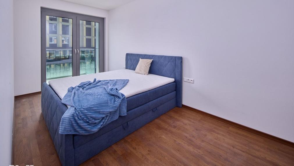 Neibrs | 3 izb byt Metropolis, centrum, chladenie, 2x balkón, parking