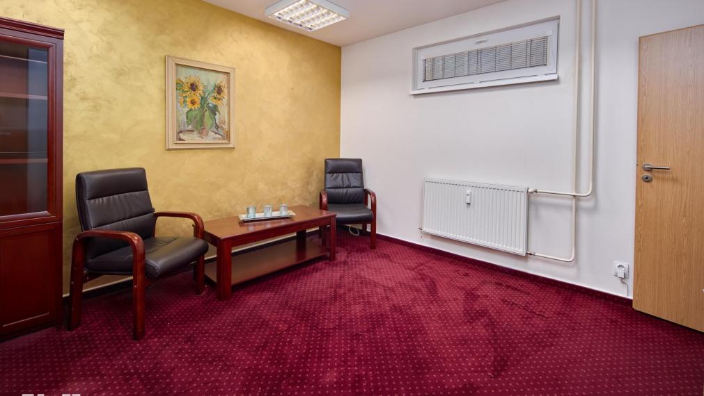 Neibrs | Záhradnícka ul. | Prenájom 6 kancelárií so zasadačkou, 122 m2