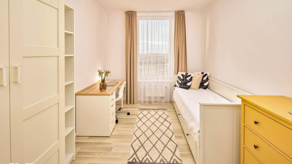 Neibrs | 3 izbový byt s balkónom (8m2) a parkovacím miestom