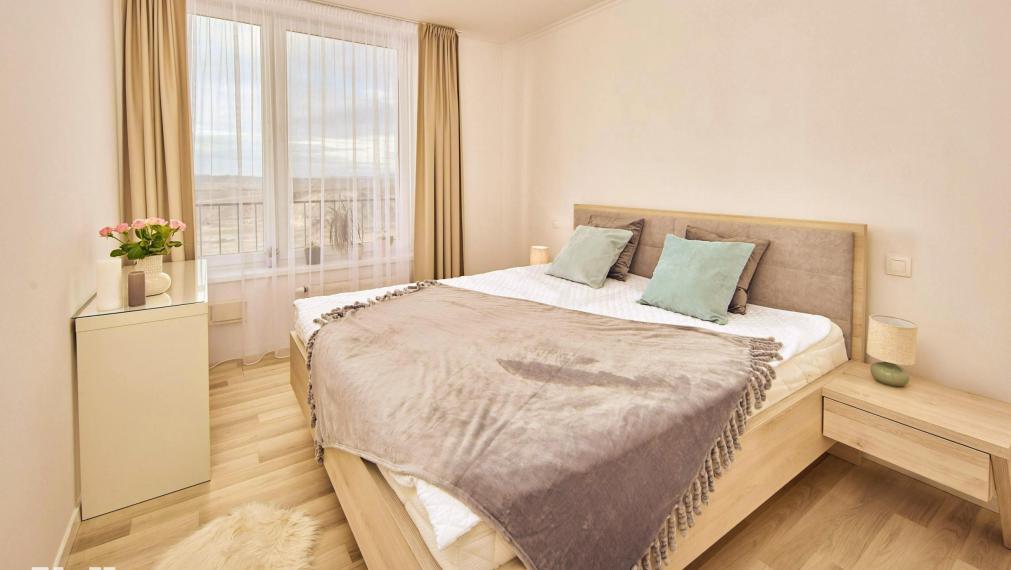 Neibrs | 3 izbový byt s balkónom (8m2) a parkovacím miestom