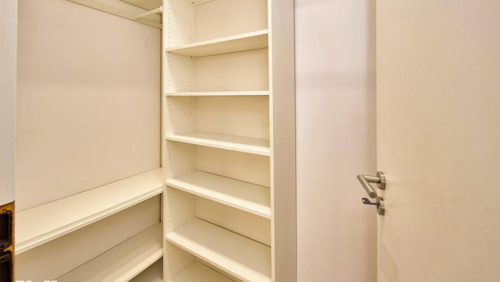 Neibrs | 3 izbový byt s balkónom (8m2) a parkovacím miestom