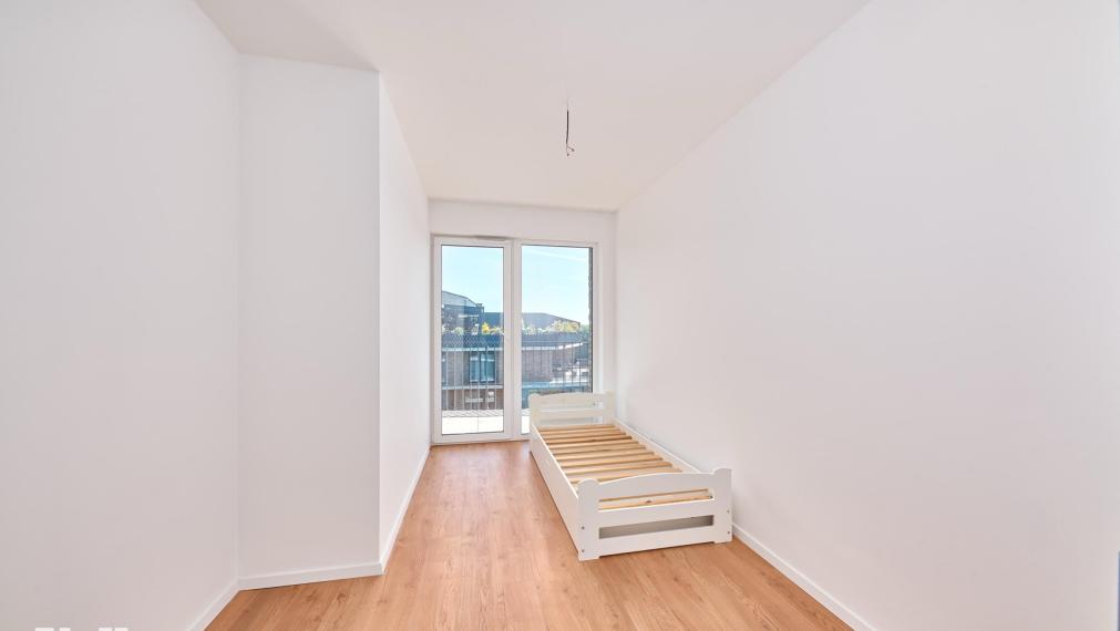 Neibrs | 4-izbový byt s veľkorysou terasou (63 m²) a dvoma parkovacími garážovými miestami 