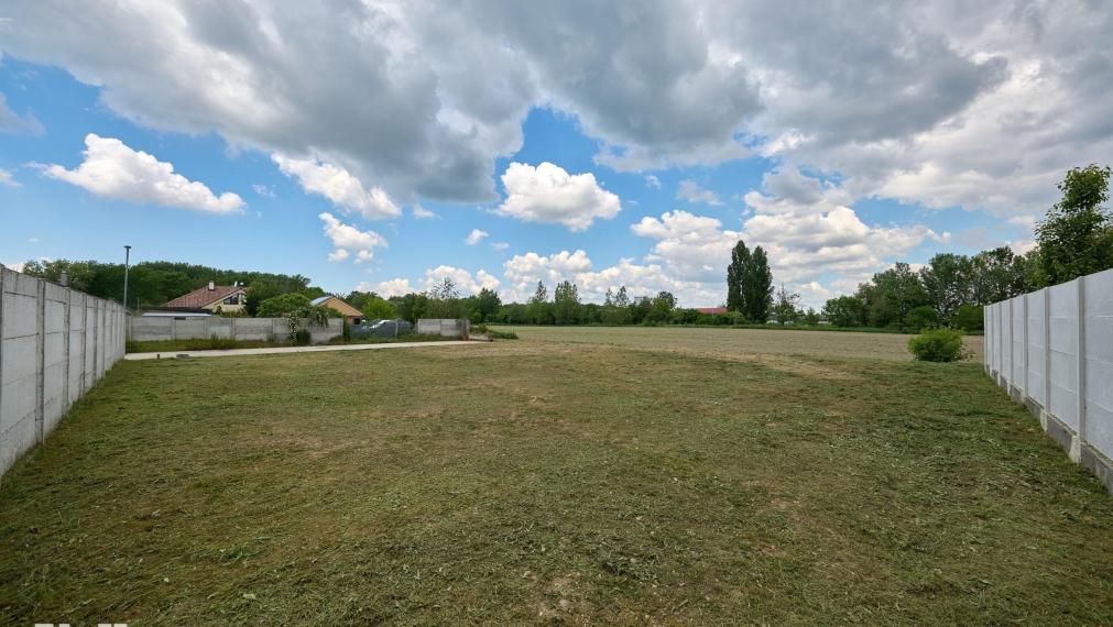 Neibrs | Pozemok pre samostatný RD alebo Dvojdom, všetky IS