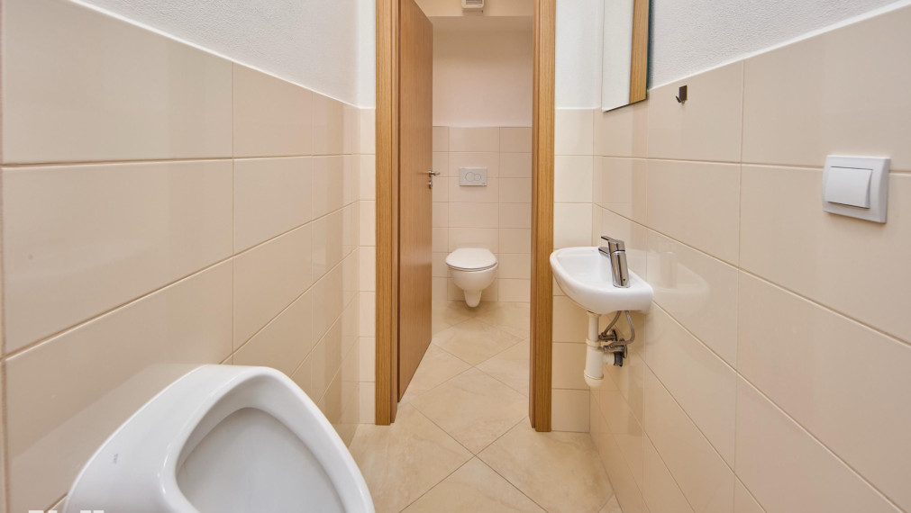 Neibrs | Záhradnícka ul. | Prenájom 6 kancelárií so zasadačkou, 122 m2