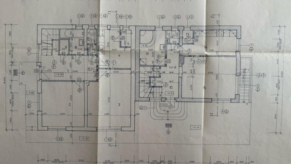 Neibrs | Rodinný dom s prístavbou, garážou a samostatnou bytovou jednotkou, pozemok 1115 m2
