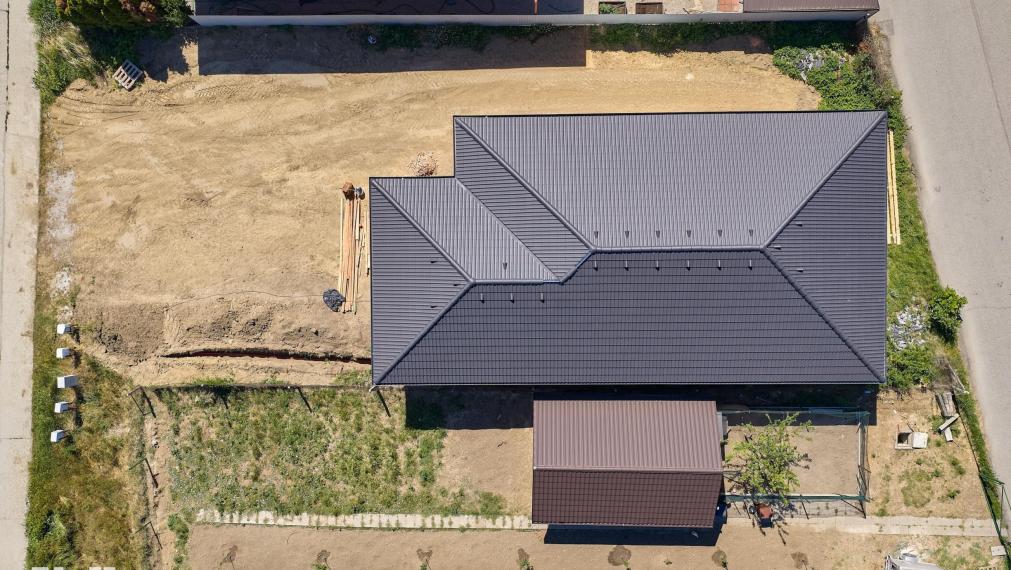 Neibrs | 4 izbový rodinný dom (bungalov) na Novej ulici – pokojná lokalita priamo v centre Šoporne