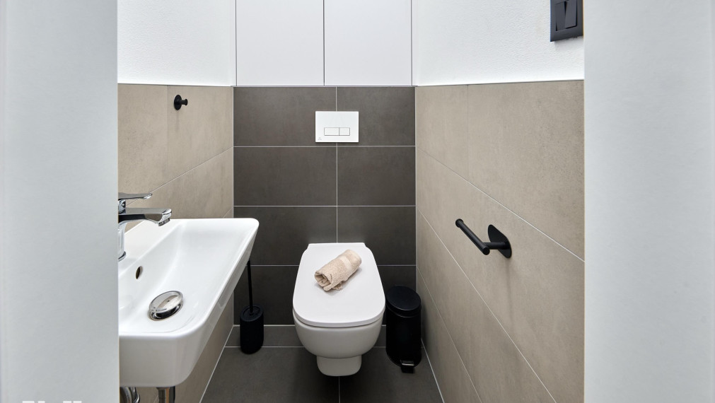 Neibrs | LIVANA- Priestranný 3 izb. byt s balkónom, 2x Parking v garáži