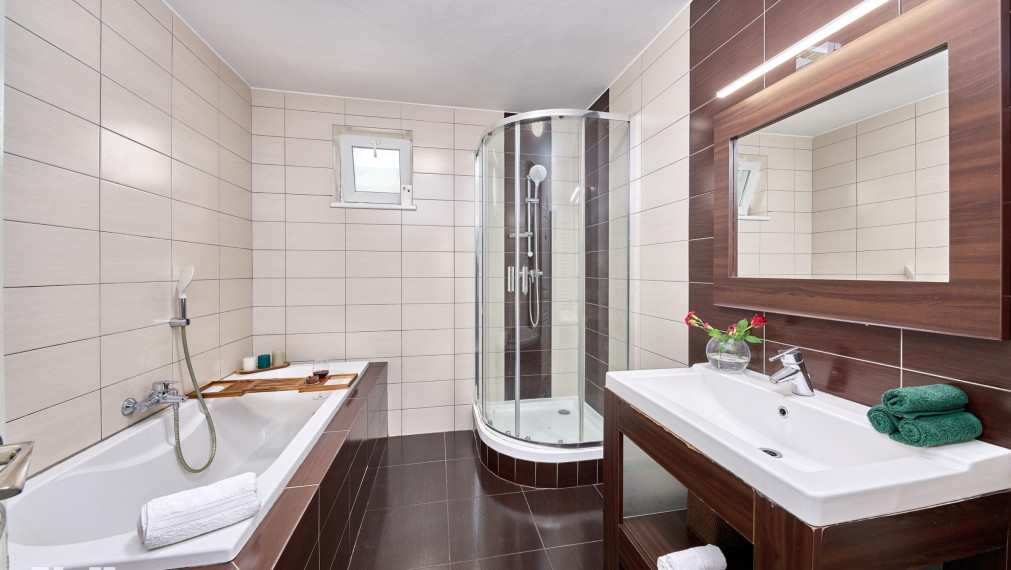 Neibrs | 3-izbový byt s 20 m² terasou a rezidenčnou záhradou | Dlhé diely