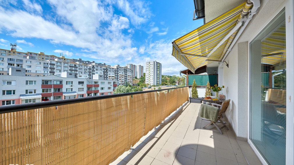 Neibrs | 3-izbový byt s 20 m² terasou a rezidenčnou záhradou | Dlhé diely