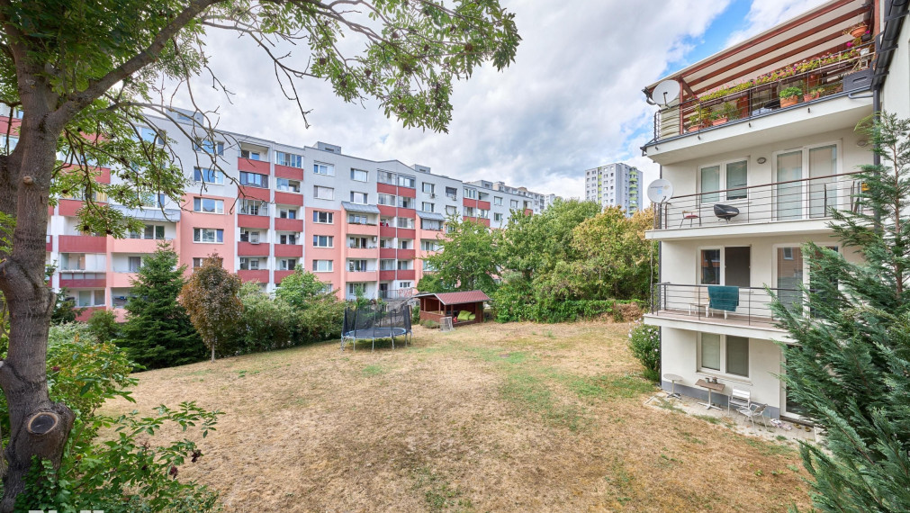 Neibrs | 3-izbový byt s 20 m² terasou a rezidenčnou záhradou | Dlhé diely