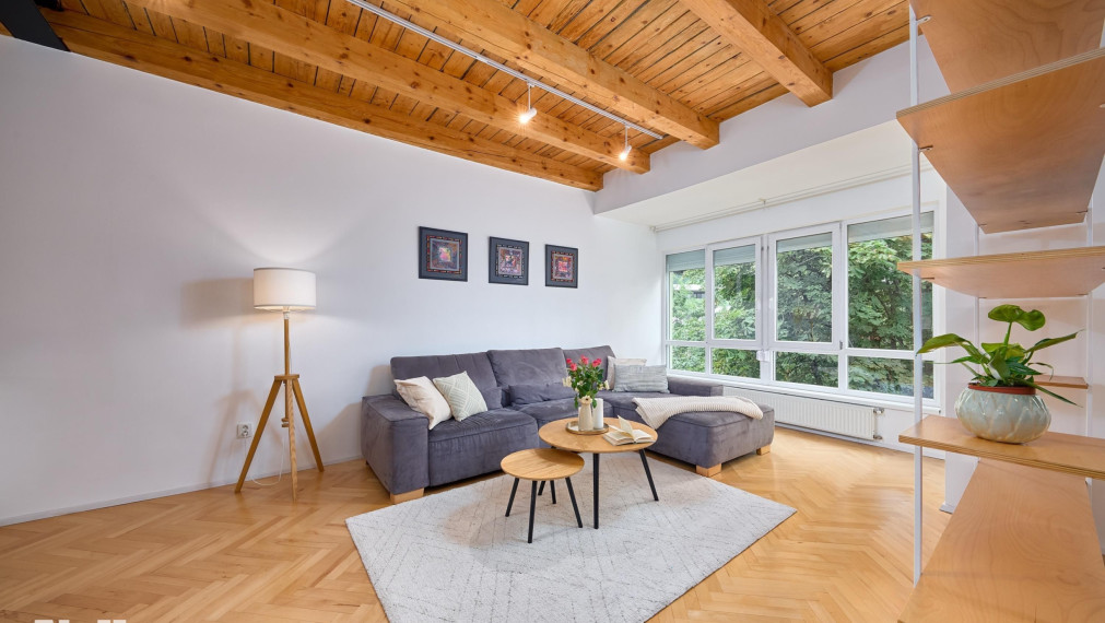 Neibrs | Nivy- 3 izb. byt s loggiou, 112 m2, výťah, Kvetná ul.
