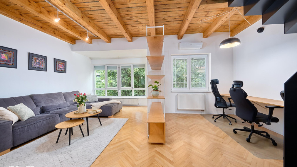 Neibrs | Nivy- 3 izb. byt s loggiou, 112 m2, výťah, Kvetná ul.