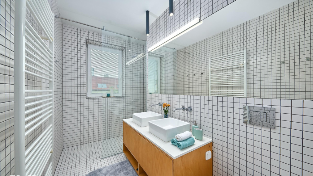 Neibrs | Nivy- 3 izb. byt s loggiou, 112 m2, výťah, Kvetná ul.