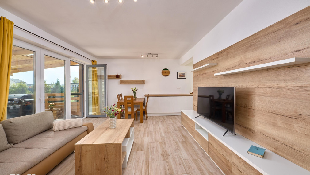 Neibrs | Zariadený 3izb.byt, 557 m2 pozemok, 2x parkovacie miesto