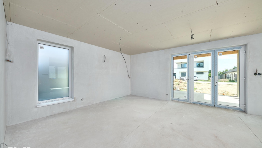 Neibrs | 4 izbový rodinný dom (bungalov) na Novej ulici – pokojná lokalita priamo v centre Šoporne