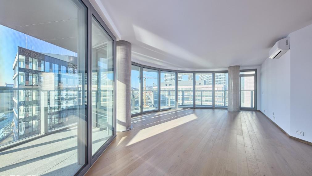 Neibrs | 3 izb. Apartmán s výhľadom na Bratislavský hrad a Downtown, 2x Parking + Pivnica