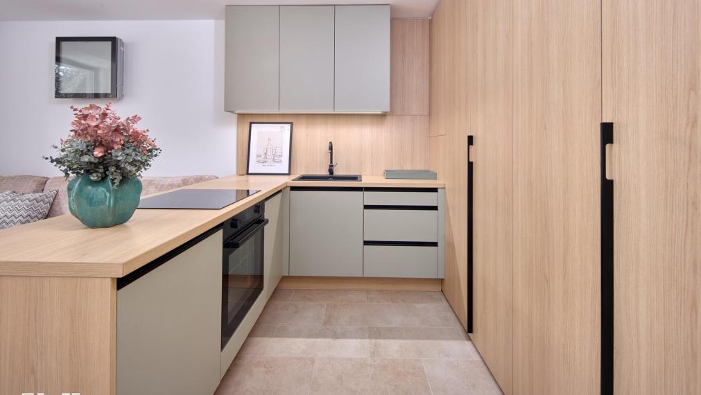 NEIBRS| Na predaj rodinný dom, 90m2m, terasa, 2x parkovanie, záhrada, Devínska Cesta, Bratislava IV