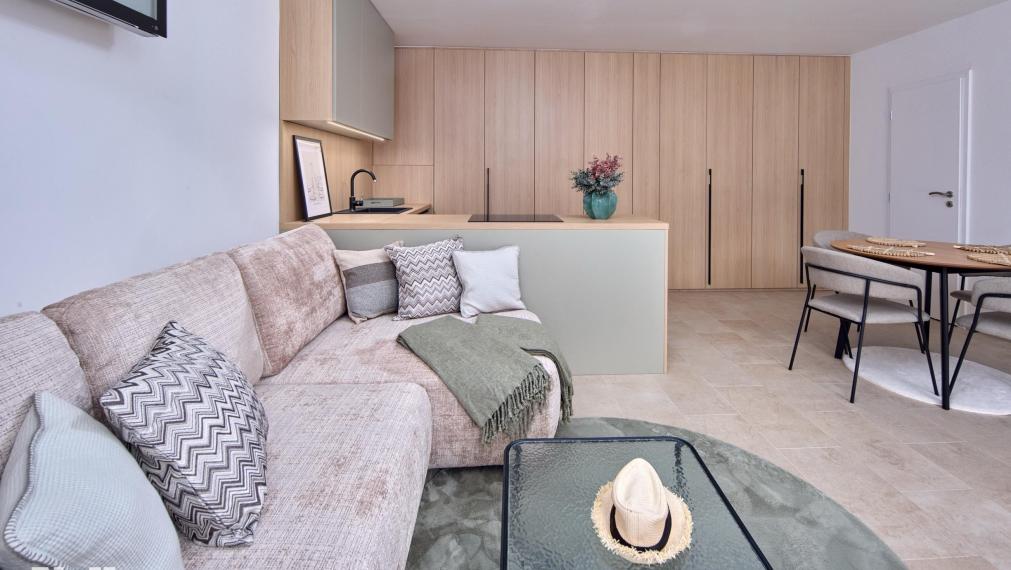 NEIBRS| Na predaj rodinný dom, 90m2m, terasa, 2x parkovanie, záhrada, Devínska Cesta, Bratislava IV
