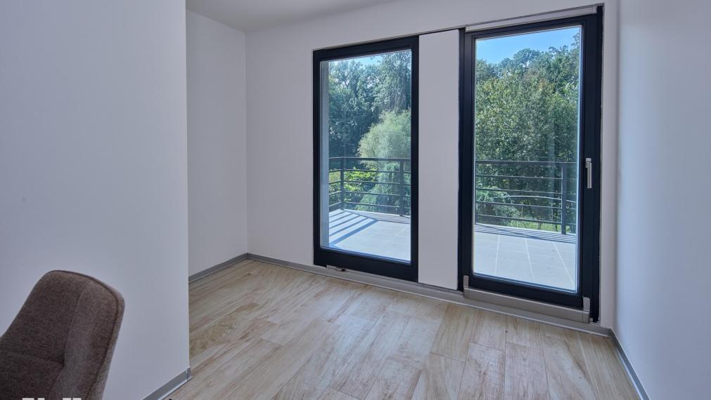 NEIBRS| Na predaj rodinný dom, 90m2m, terasa, 2x parkovanie, záhrada, Devínska Cesta, Bratislava IV