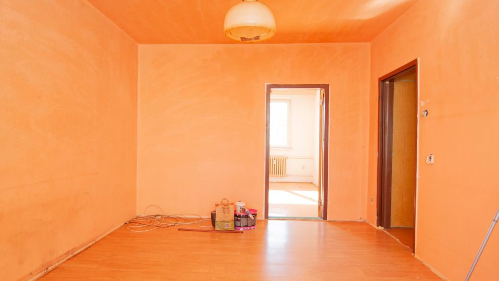 Neibrs | 3 izb. byt v pôvodnom stave, loggia, Osuského ulica