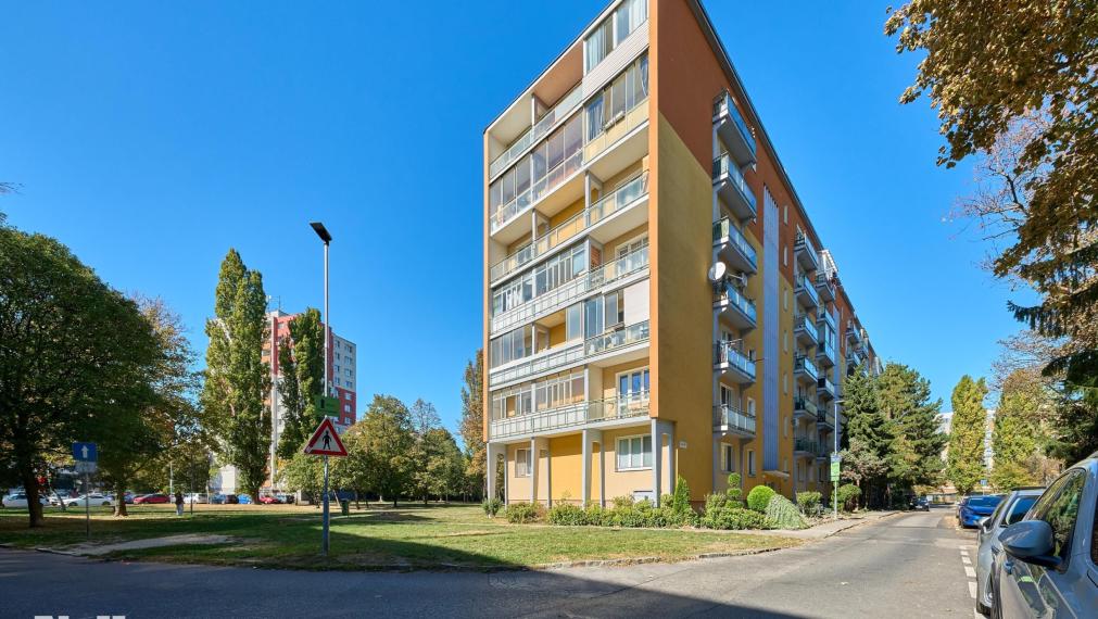 Neibrs | 2 izbový byt po kompletnej modernizácii v blízkosti oddychovej zóny Štrkovec