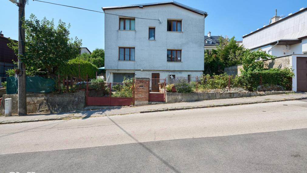 Neibrs | 6 izbový rodinný dom na Kolibe
