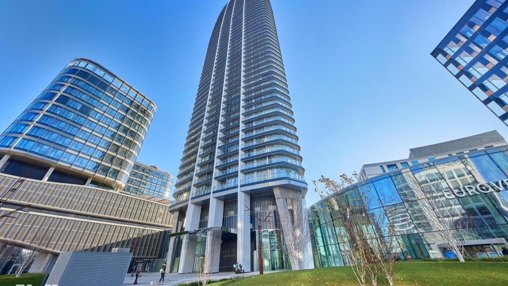 Neibrs | Eurovea Tower - 3 izb. Apartmán, 2 balkóny, parking, kobka
