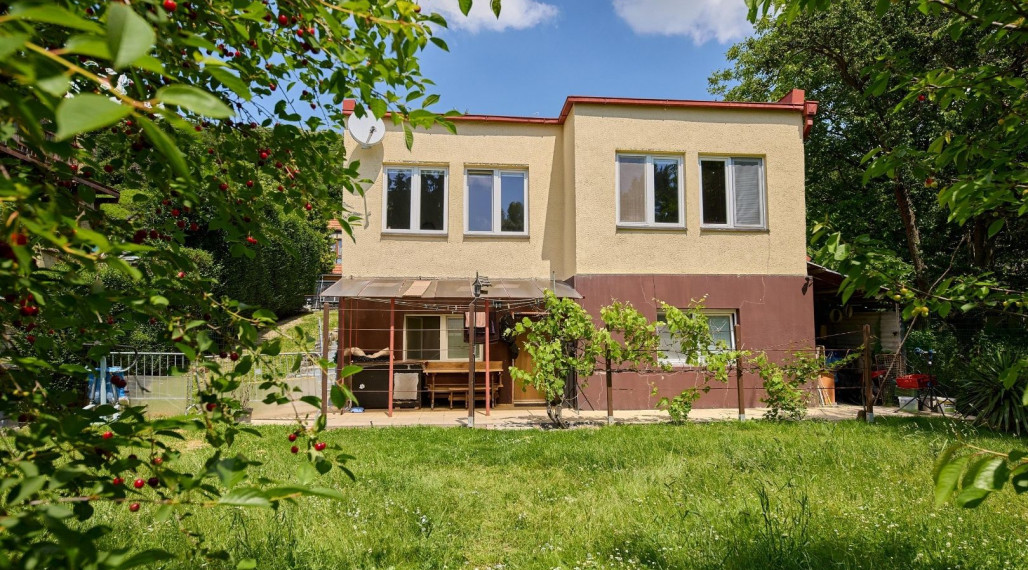 Neibrs | Devínska cesta | RD s možnosťou nadstavby, pozemky spolu 1288 m2