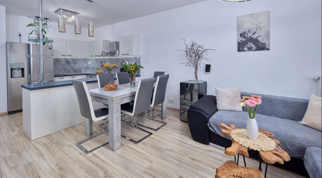 Neibrs | predaj (5) izbový zariadený byt pri Draždiaku v novostavbe v bratislavskej Petržalke