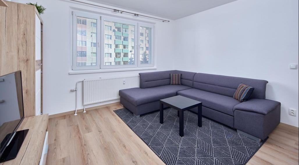 Neibrs | (3) izbový zariadený byt na prenájom po úplne novej rekonštrukcii, Pečnianska ulica v tesnej blízkosti centra Bratislavy