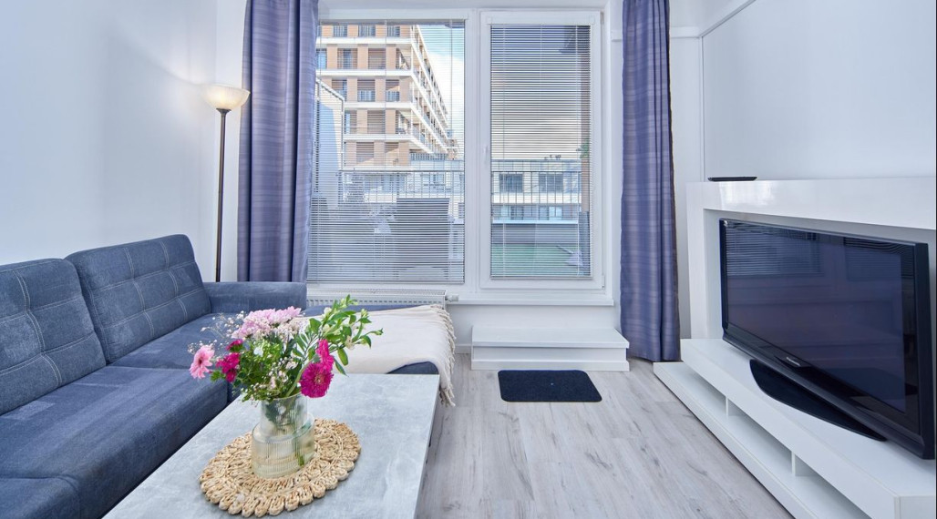 Neibrs | (2) izbový byt na prenájom s terasou a garážovým parkovacím miestom, Slnečnice - Zóna Mesto v mestskej časť Petržalka