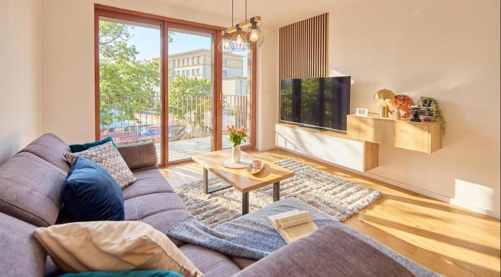 Neibrs | Nový zariadený 2 izb.byt, balkón, stropné chladenie, voľný IHNEĎ